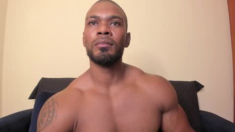 Snapshot of tayler_waka chatting on 11-01-25, 01:40 Tyler online show from 11-01-25, 01:40