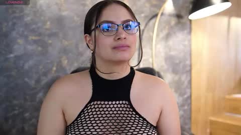 Snapshot of taylerkim chatting on 10-25-25, 06:57 Teylor Kim online show from 10-25-25, 06:57