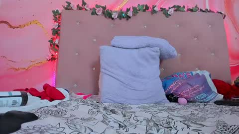 Sarah  online show from 02-09-25, 01:11