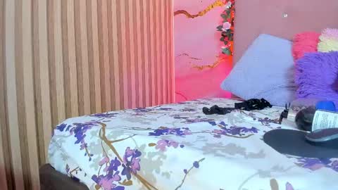 Sarah  online show from 02-24-25, 10:14