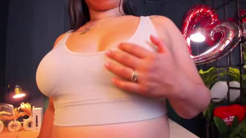 Taylor Bennet online show from 02-21-25, 10:26