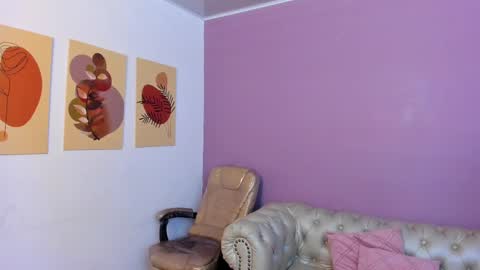 Taylor Bennet online show from 09-19-25, 12:06