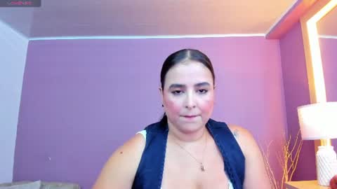 Snapshot of taylor_bennet chatting on 06-26-26, 08:24 Taylor Bennet online show from 06-26-26, 08:24