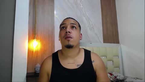 taylor_collins_2 online show from 09-28-25, 06:02