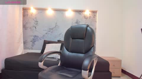 Taylor online show from 09-19-25, 11:55