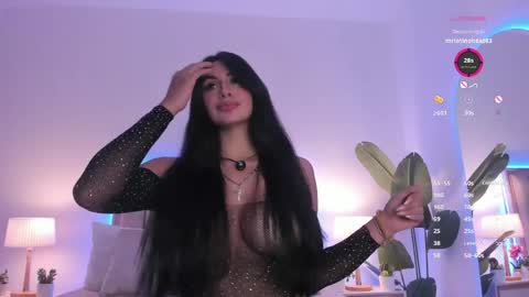 Taylor  Help me to get 100 thumbs up online show from 05-08-26, 05:40