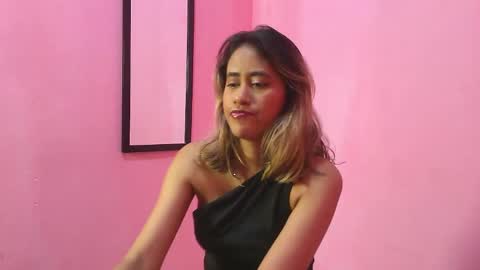 Snapshot of taylor_lii0425 chatting on 03-25-26, 07:53 Warayana online show from 03-25-26, 07:53