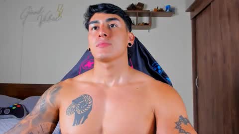 taylor_mclane1 online show from 11-19-25, 03:23