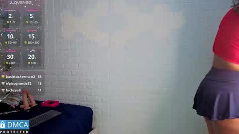 Tay online show from 10-29-25, 03:14