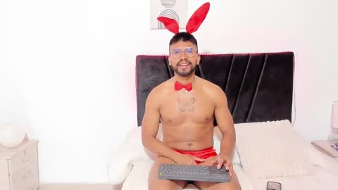 Snapshot of taylormaccurdy_ chatting on 10-30-25, 05:57 taylormaccurdy_ online show from 10-30-25, 05:57