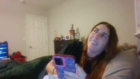 Snapshot of taylorslay chatting on 06-26-26, 02:05 taylorslay online show from 06-26-26, 02:05