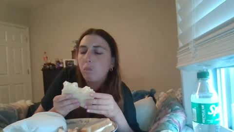 Snapshot of taylorslay chatting on 07-30-26, 11:59 taylorslay online show from 07-30-26, 11:59