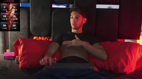 taylorsmiths_ online show from 01-15-26, 03:44