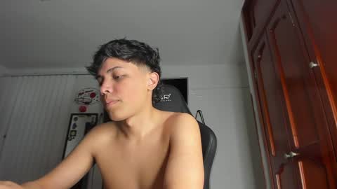 Snapshot of taylorsorf chatting on 01-15-25, 11:51 taylorsorf online show from 01-15-25, 11:51