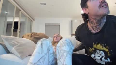 Taylor Rae online show from 01-11-26, 03:44