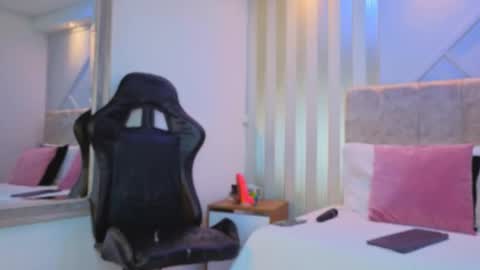 tayra online show from 02-13-26, 07:54