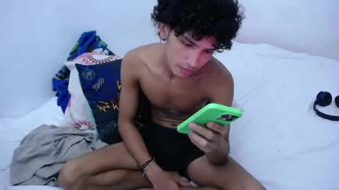 Tayron online show from 12-29-24, 07:11