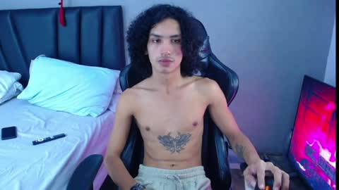 Snapshot of tayronx33 chatting on 04-03-26, 09:24 Tayron online show from 04-03-26, 09:24