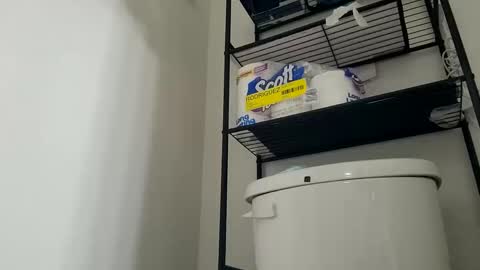 Luis online show from 12-04-24, 05:38