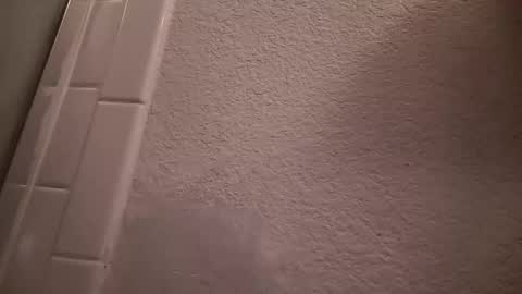 Luis online show from 01-10-25, 01:32