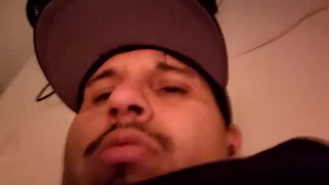 Luis online show from 01-22-25, 04:44