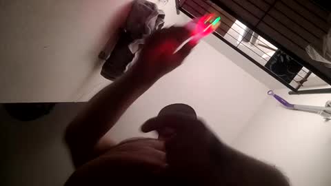 Luis online show from 02-15-25, 02:37