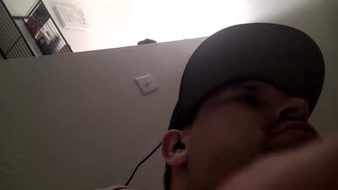 Luis online show from 02-19-25, 06:44