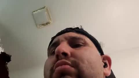 Luis online show from 02-21-25, 04:37