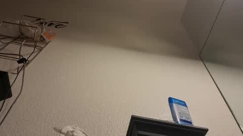 Luis online show from 09-20-25, 01:50