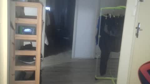 tchecky2 online show from 02-09-26, 06:06