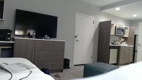 Snapshot of tconnertg chatting on 02-27-25, 02:53 tiffPopeTg online show from 02-27-25, 02:53