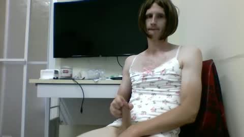 tcute0 online show from 10-21-25, 02:12