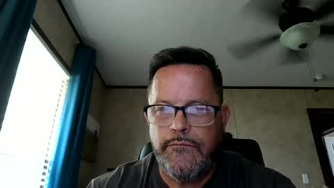 Snapshot of tdhawk87 chatting on 06-11-26, 08:18 tdhawk87 online show from 06-11-26, 08:18