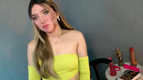 ellaine online show from 12-19-24, 10:10