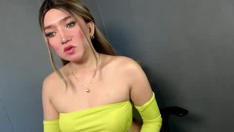 ellaine online show from 01-04-25, 09:09