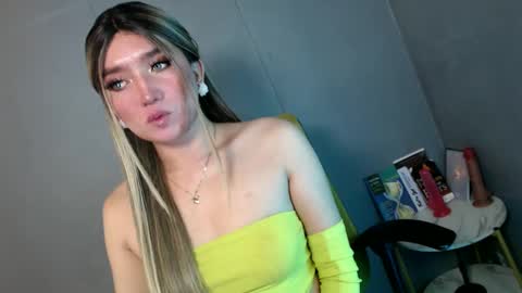 ellaine online show from 02-09-25, 09:49