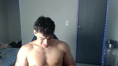 Snapshot of team23hot0 chatting on 11-14-25, 02:43 team23hot0 online show from 11-14-25, 02:43