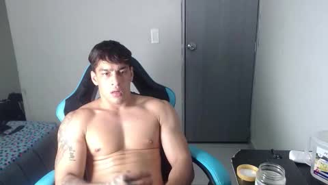 Snapshot of team23hot0 chatting on 11-21-25, 04:22 team23hot0 online show from 11-21-25, 04:22