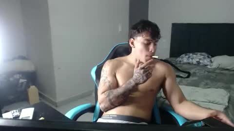 Snapshot of team23hot0 chatting on 12-04-25, 06:44 team23hot0 online show from 12-04-25, 06:44