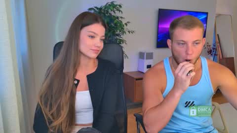 Snapshot of team2fit chatting on 09-20-25, 07:09 team2fit online show from 09-20-25, 07:09