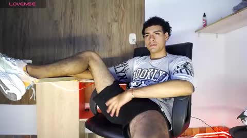 Snapshot of teamporn_18 chatting on 01-09-25, 05:54 Danger online show from 01-09-25, 05:54