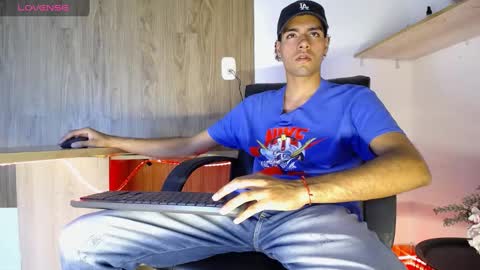 Snapshot of teamporn_18 chatting on 01-10-25, 07:11 Danger online show from 01-10-25, 07:11