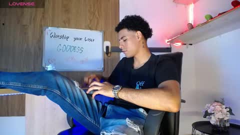 Snapshot of teamporn_18 chatting on 01-18-25, 08:30 Danger online show from 01-18-25, 08:30