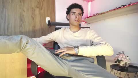 Snapshot of teamporn_18 chatting on 01-22-25, 07:24 Danger online show from 01-22-25, 07:24