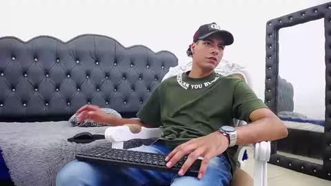 Snapshot of teamporn_18 chatting on 01-31-25, 06:57 Danger online show from 01-31-25, 06:57