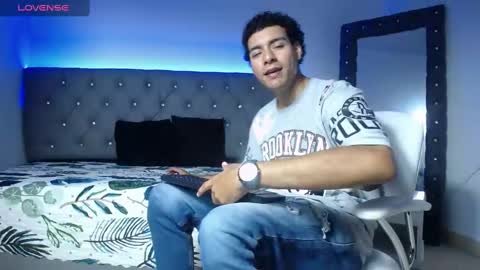 Snapshot of teamporn_18 chatting on 02-04-25, 05:45 Danger online show from 02-04-25, 05:45