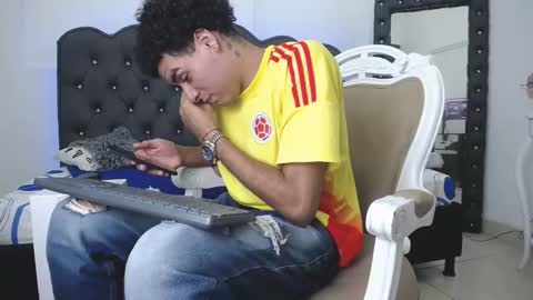 Snapshot of teamporn_18 chatting on 02-07-25, 12:09 Danger online show from 02-07-25, 12:09