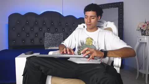 Snapshot of teamporn_18 chatting on 02-11-25, 05:07 Danger online show from 02-11-25, 05:07