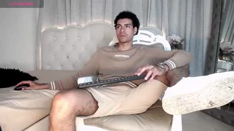 Snapshot of teamporn_18 chatting on 02-22-25, 07:03 Danger online show from 02-22-25, 07:03