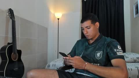 Snapshot of teamporn_18 chatting on 10-20-25, 07:03 Danger online show from 10-20-25, 07:03